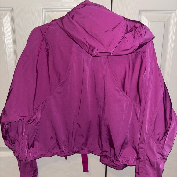 Lululemon jacket - Picture 3 of 4